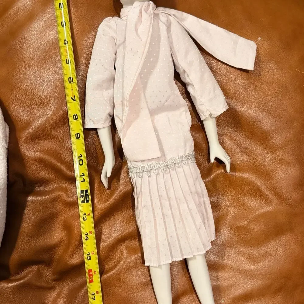Vintage Balos Porcelain Flapper Doll - Art Deco Style - 19